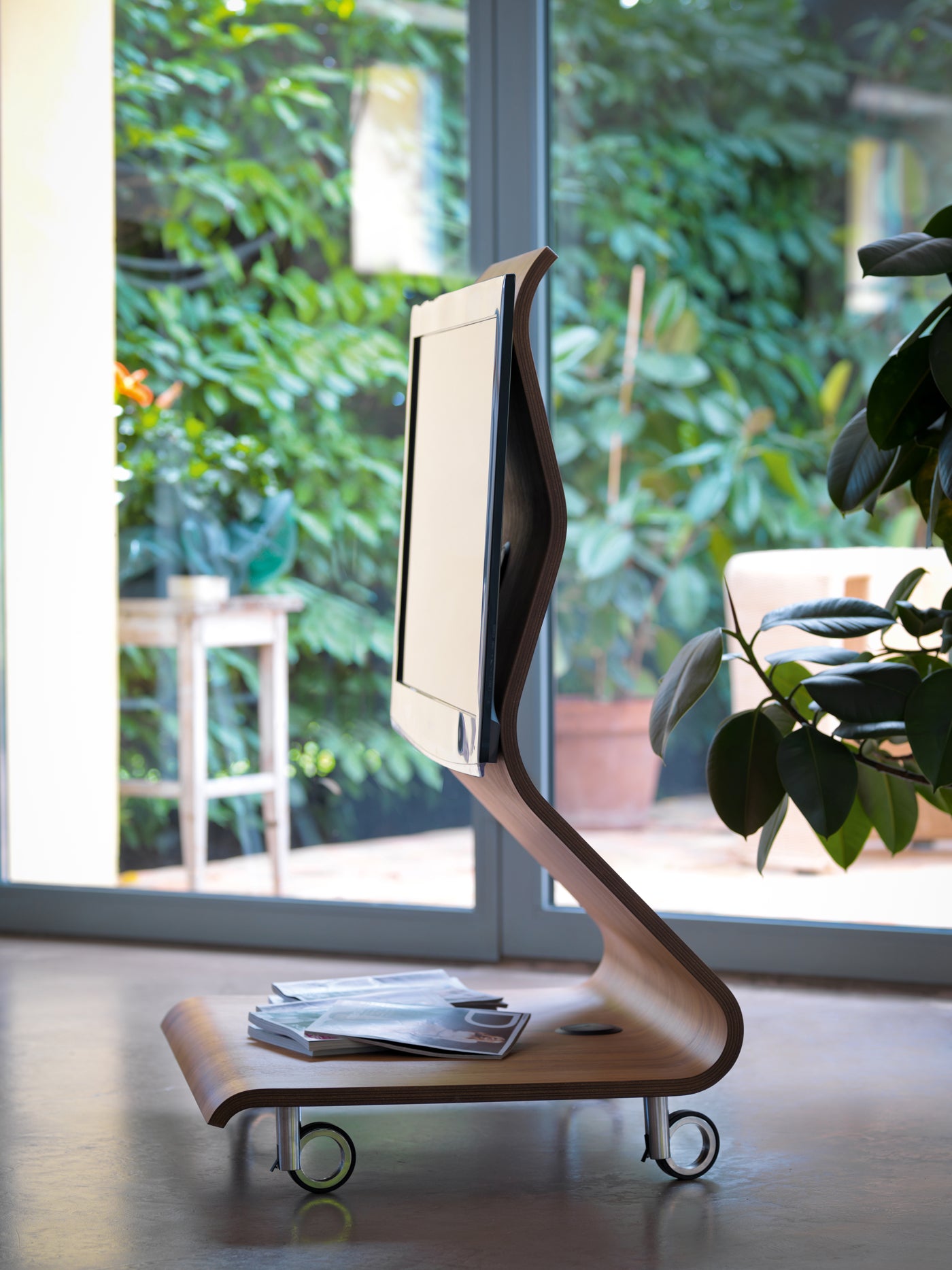 Suport TV mobil Cobra